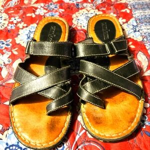 Minnetonka Women's Sandals